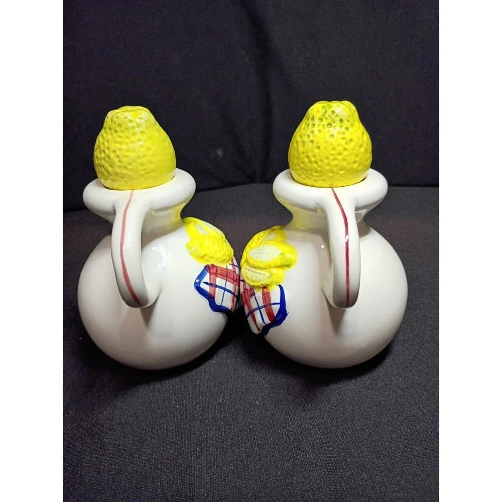 Lemon Oil Vinegar Cruet Set Ceramic Pitchers Plaid Gingham Country Kitchen